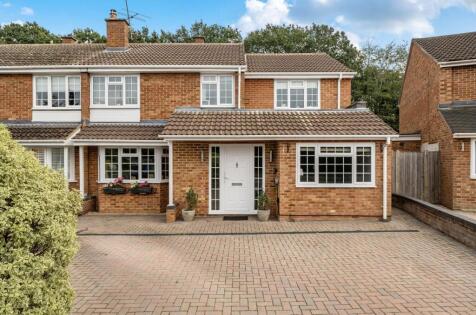 Holmes Crescent, Wokingham