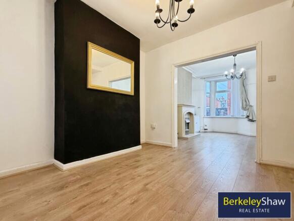 Dining room (2)