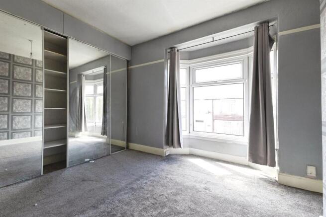 3 bed Terraced for sale Image 7