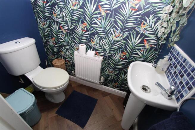 4 bed Town House for sale Image 6