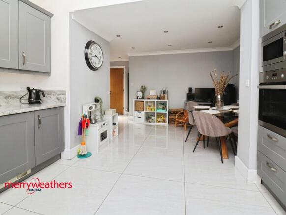 3 bed Detached for sale Image 9