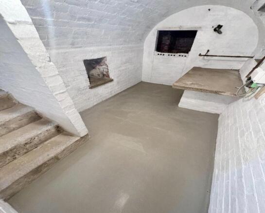 2 bed Terraced to rent Image 8