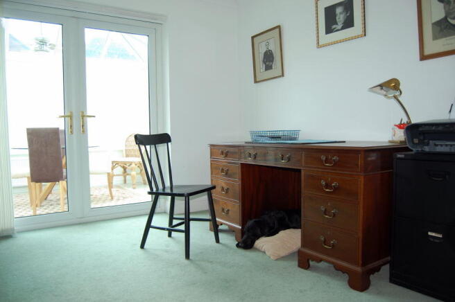 Photo 6