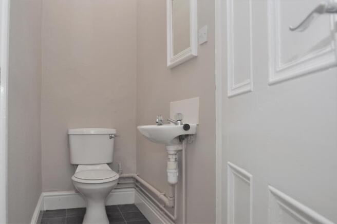 3 bed Terraced to rent Image 6