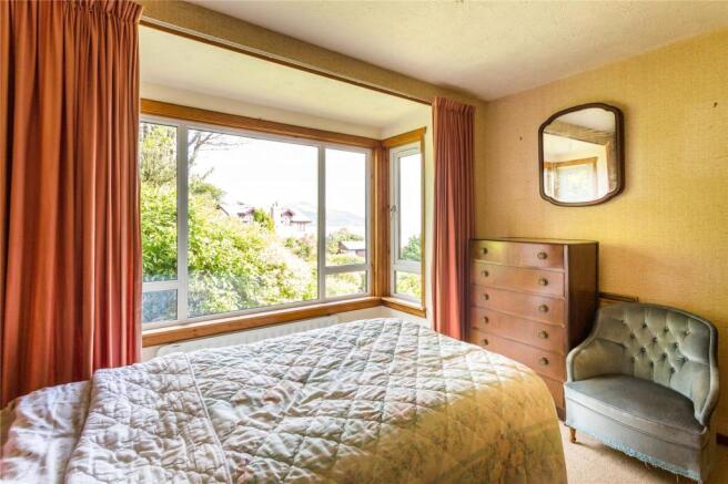 Outlook Bed 2