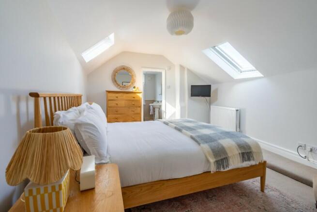 3 bed End of Terrace to rent Image 10
