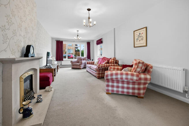 Living Room (2)