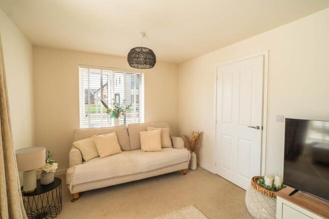 4 bed Detached for sale Image 6