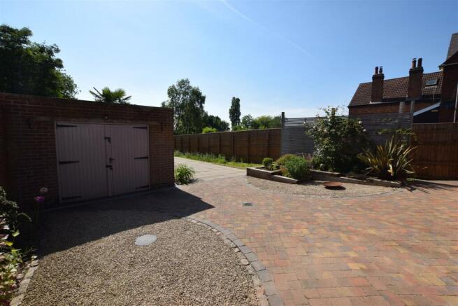 219 Burton Road, Overseal