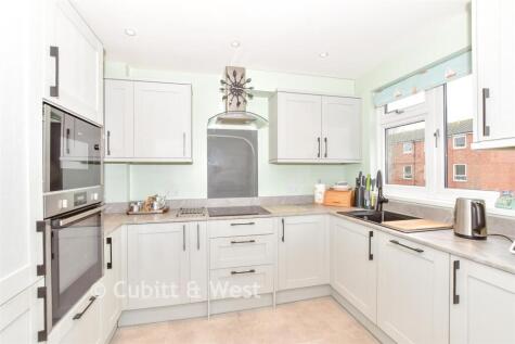 Chadderton Gardens, Portsmouth, Hampshire