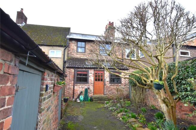 2 bed Terraced for sale Image 11