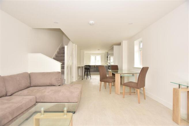 Kitchen/ Living Area