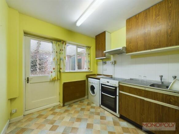 CAM01943G0-PR0169-STILL004.jpg