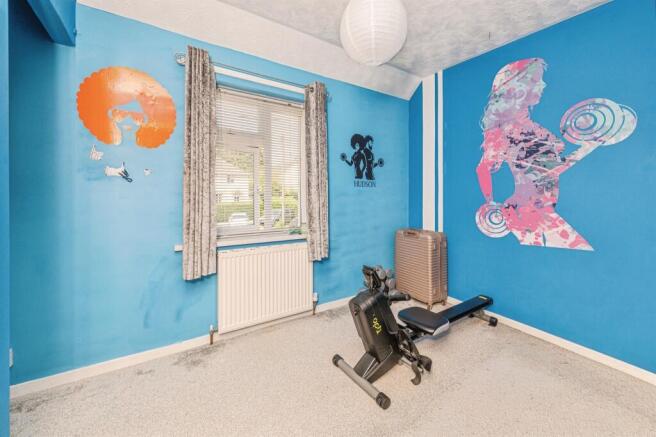 3 bed Semi-Detached for sale Image 8