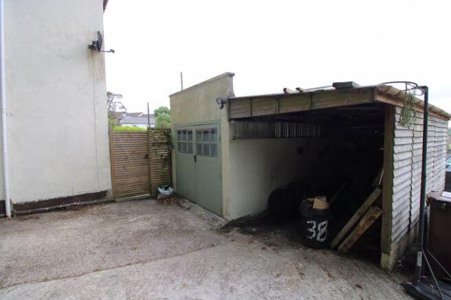 Car port and garage