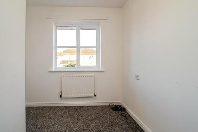 3 bed Semi-Detached for sale Image 10