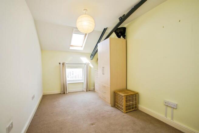 2 bed Apartment for sale Image 9