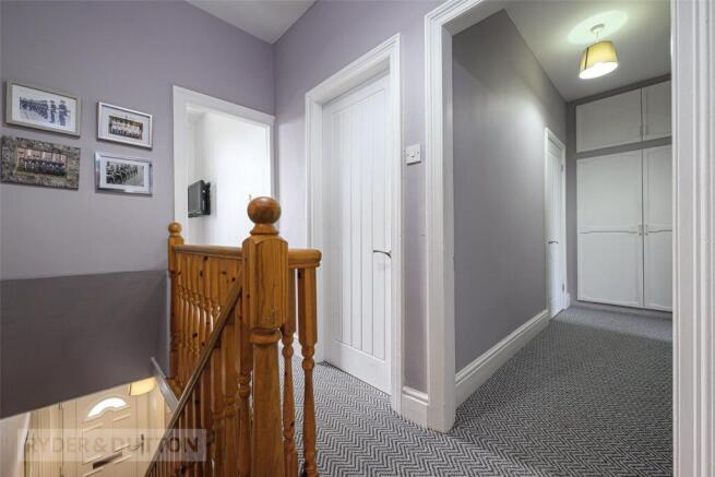4 bed Terraced for sale Image 8