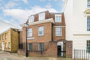 Flat 2, John Day House, Lower Square, Isleworth TW7 6XH