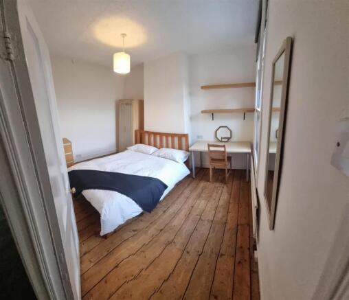 bedroom 3.jpg