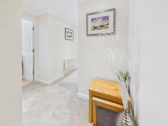 2 bed Flat for sale Image 10