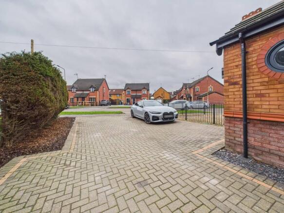 3 bed Detached for sale Image 10