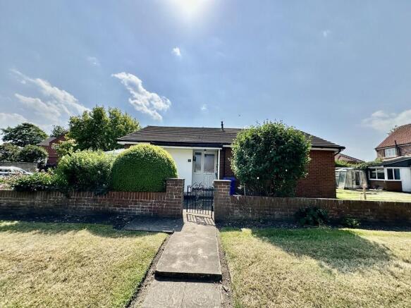 3 bed Detached Bungalow for sale Image 9