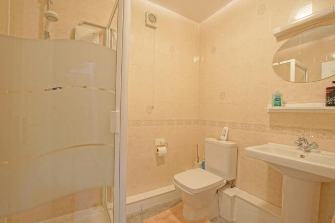 Downstairs Shower...