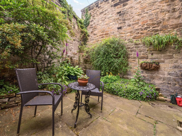 3 bed Semi-Detached for sale Image 8