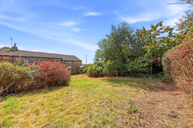 3 bed Semi-Detached for sale Image 6