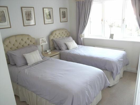 bedroom2