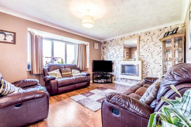 Lounge 1
