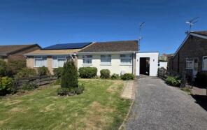 10, Ellesmere Crescent, Brackley NN13 6BS