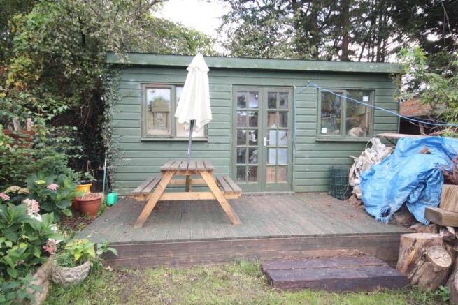 LARGE OUTBUILDING