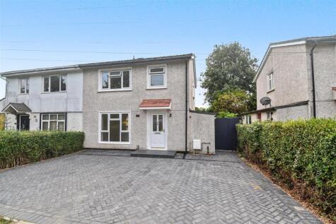 Welland Vale Road, Corby