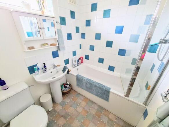 Photo 8