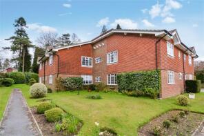 38, The Moorings, Hindhead GU26 6SD