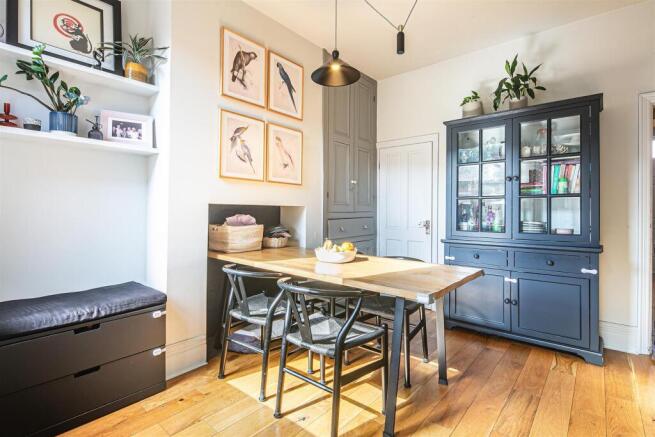 4 bed Terraced for sale Image 6