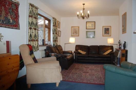 Sitting/Dining Room