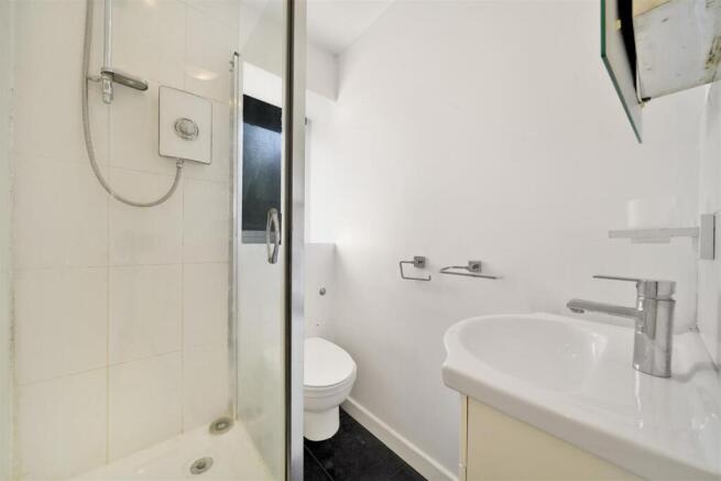 Shower Room.jpg