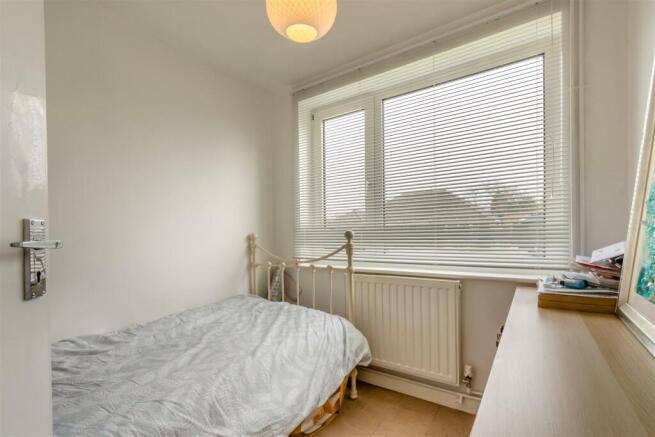 8589725-interior01.jpg