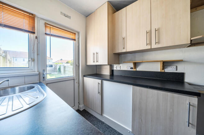 1439252-11-69d51f...