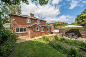 Park Drive Cottage, Lower Eashing, Godalming GU7 2QF