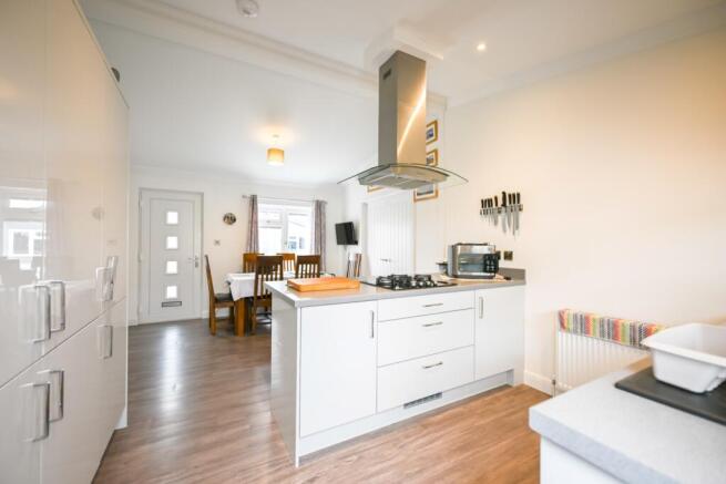 2 bed Park Home for sale Image 8