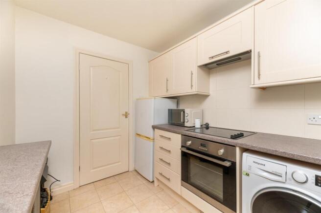 2 bed Flat for sale Image 9