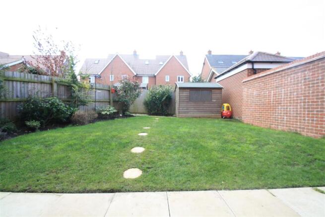 rear garden a.JPG