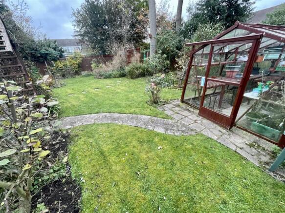 SR10 Garden2.jpg