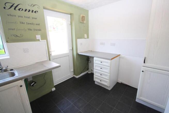 Kitchen/ Utility (2)