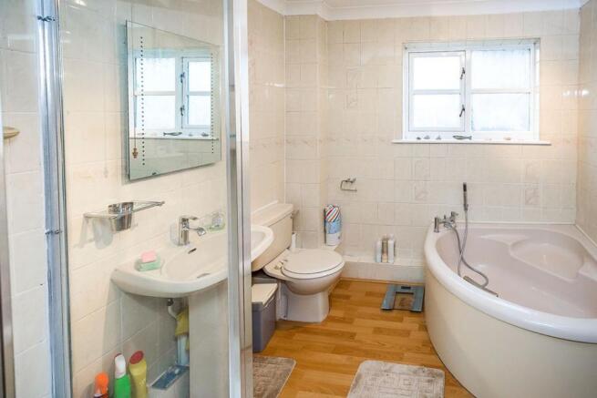 Bathroom / Shower Room / WC