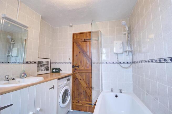 Family Bathroom.jpg